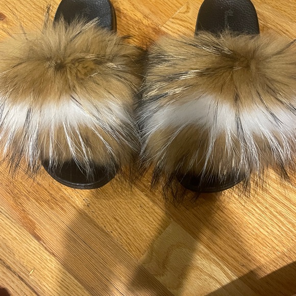 Fur slides - Picture 2 of 6